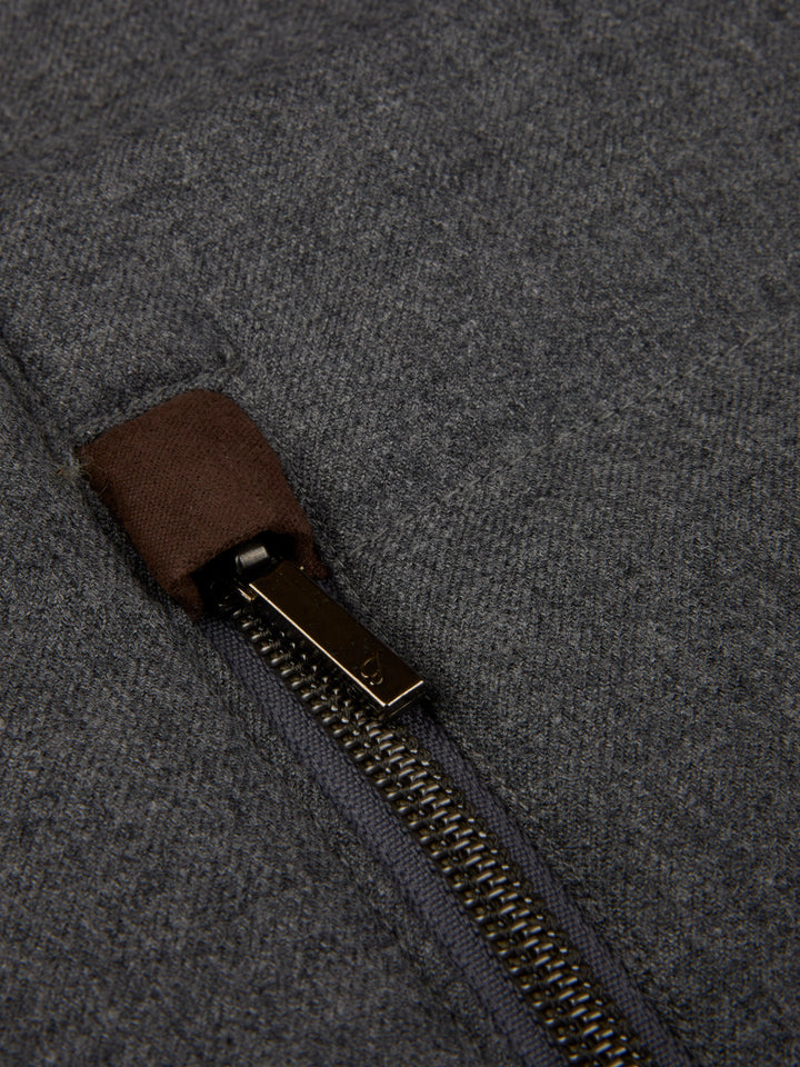 Alcantara Väst i Ull - Stenströms Store