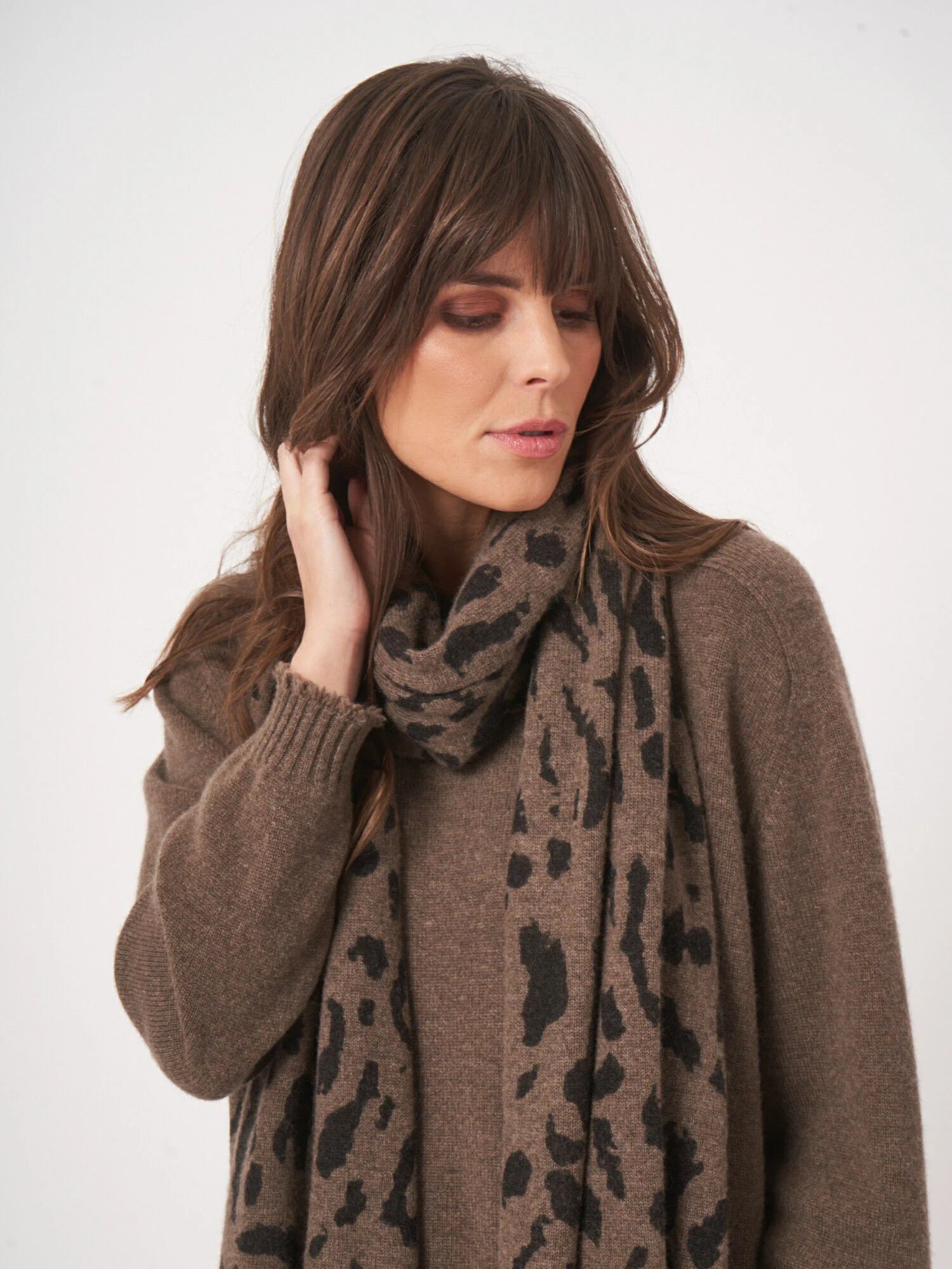 Leopardmönstrad Scarf i Cashmere - Stenströms Store