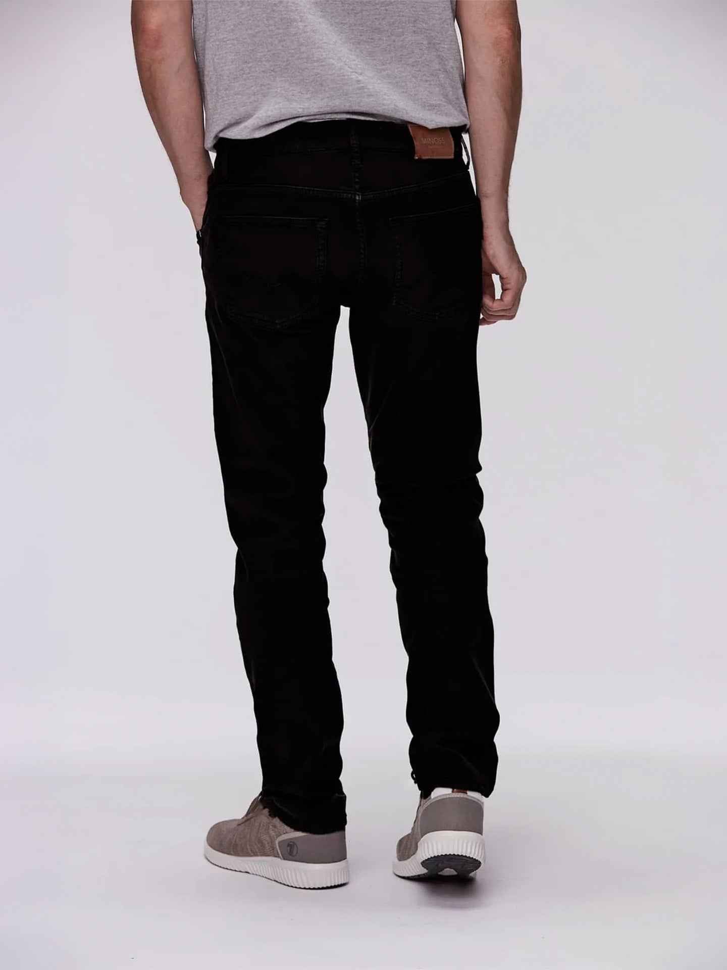 Tapered Fit 5-Pocket Byxa