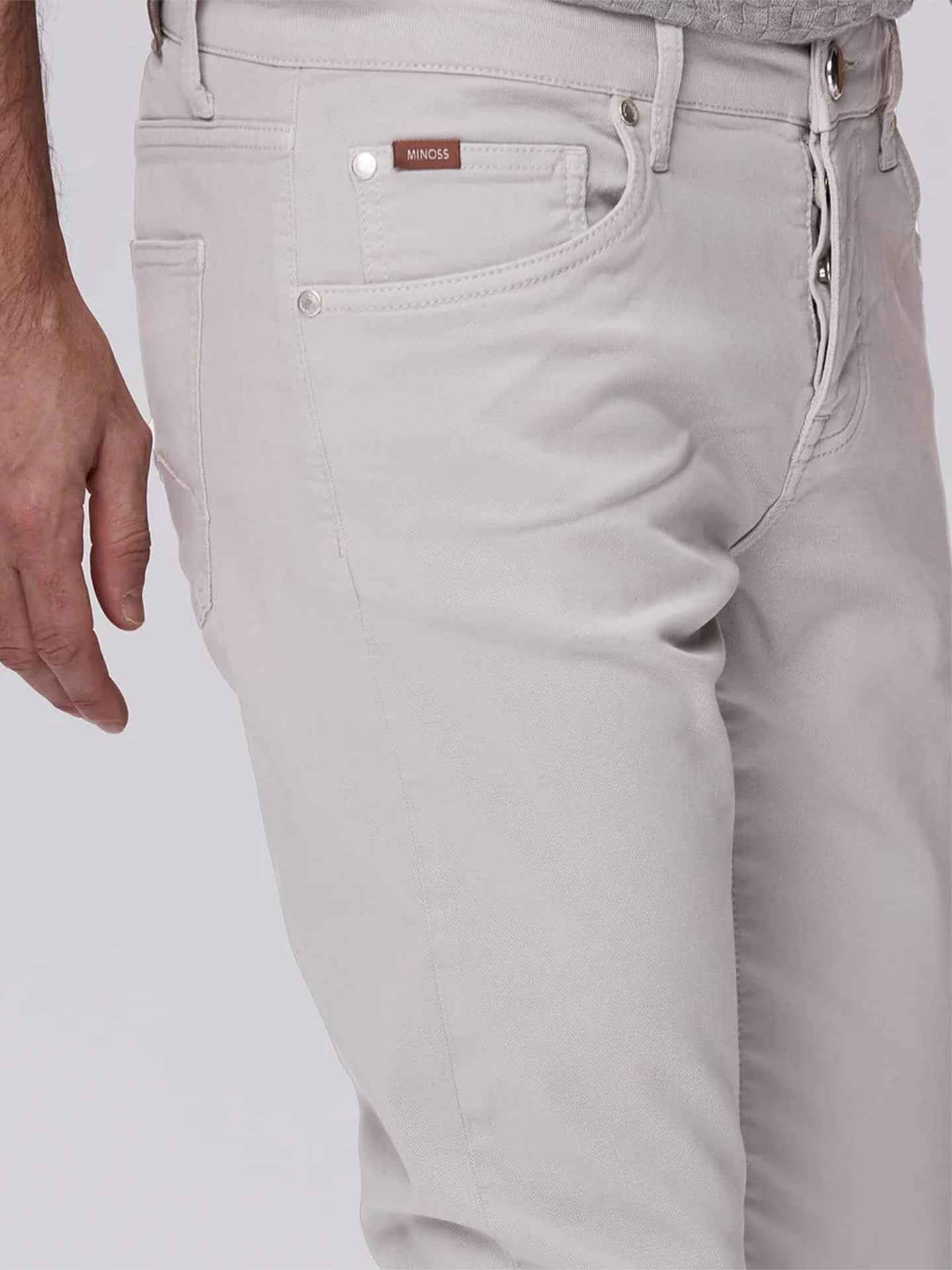 Tapered Fit 5-Pocket Byxa