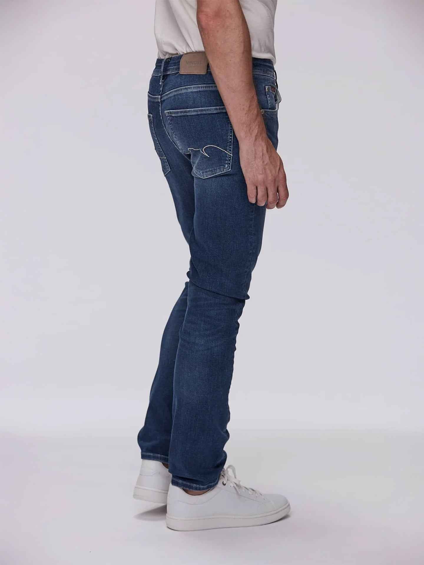 Tapered Fit 5-Pocket Jeans