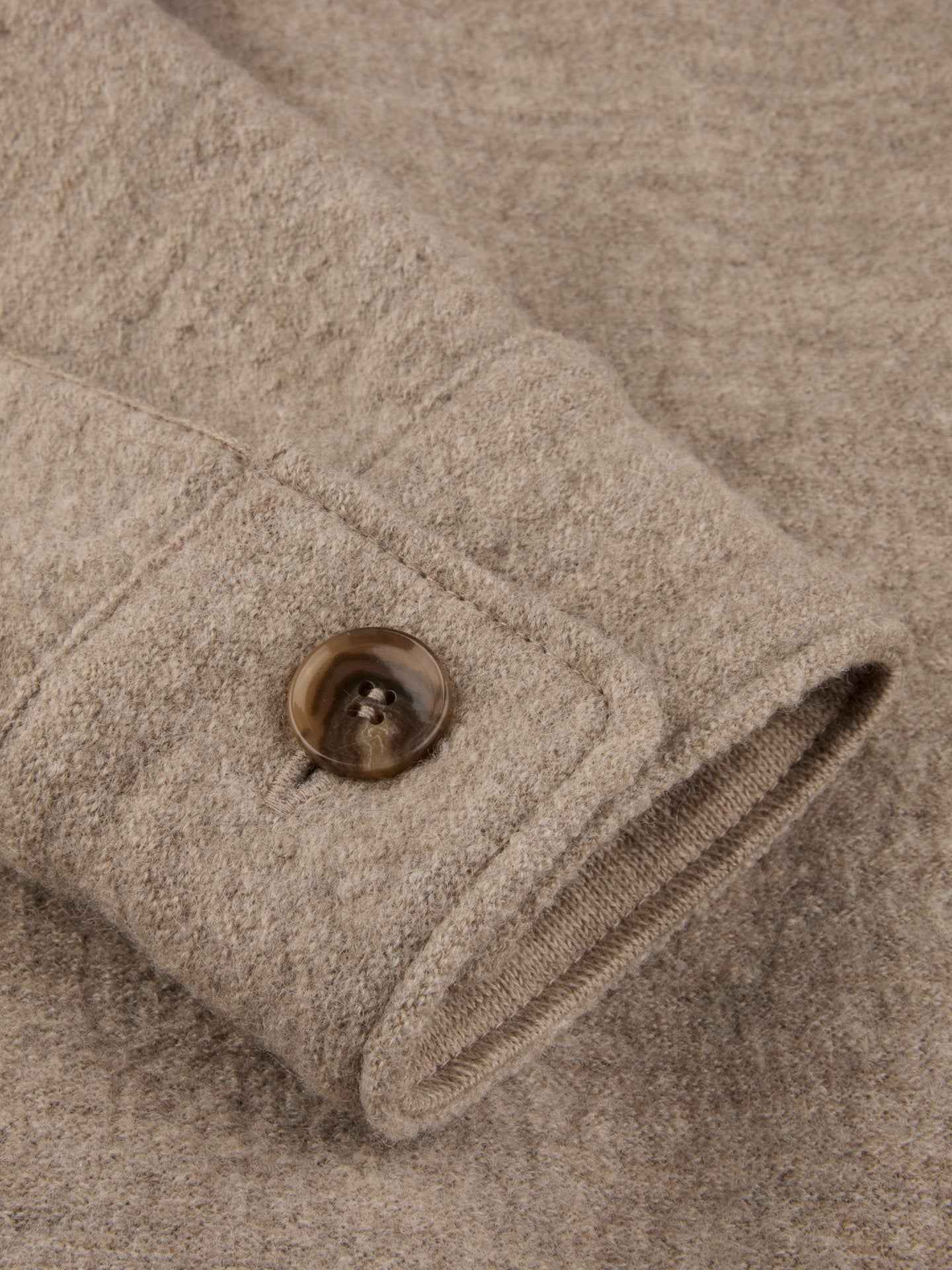 Overshirt i Filtad Ull