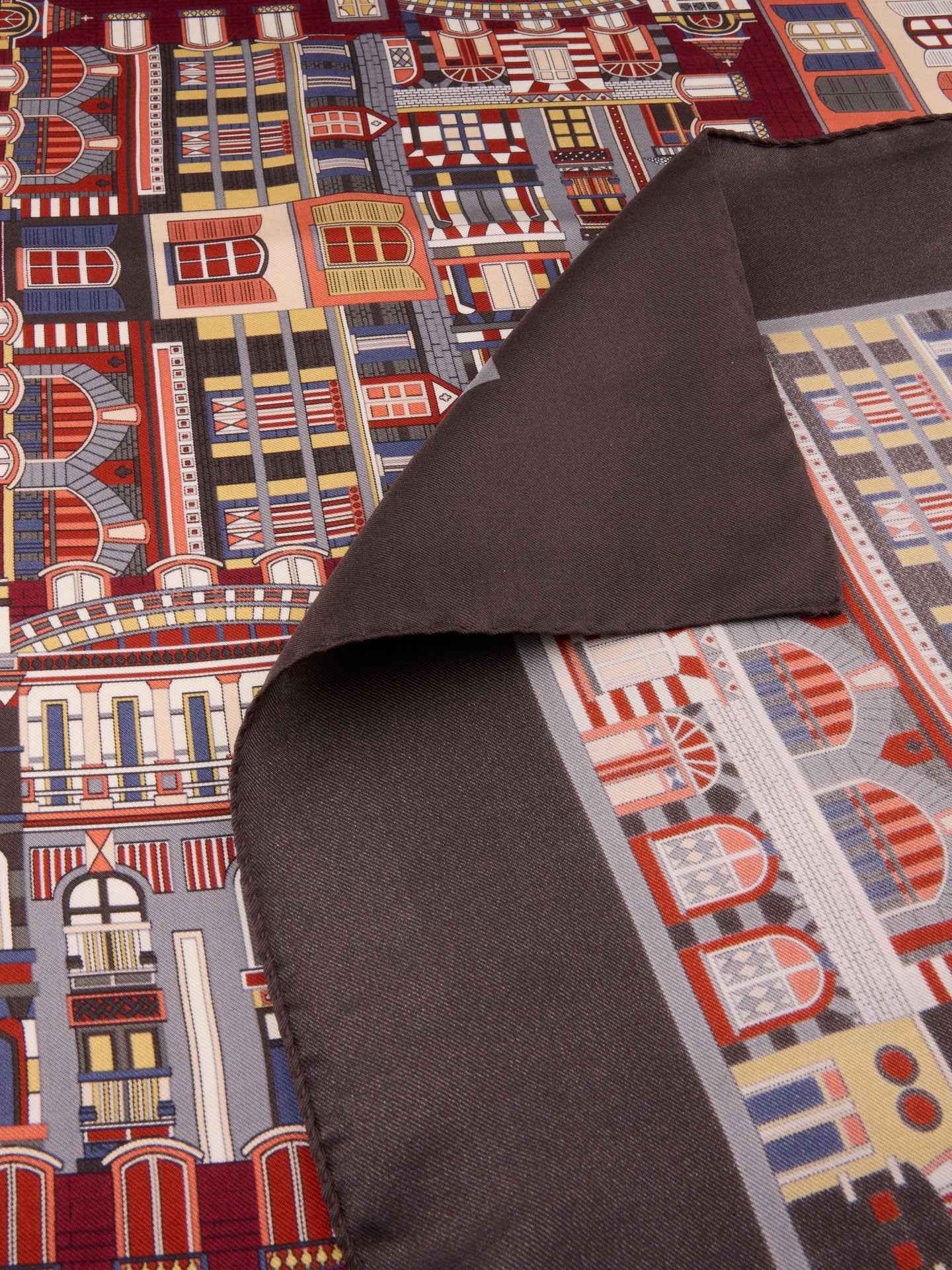 Mönstrad 90x90cm Sidenscarf