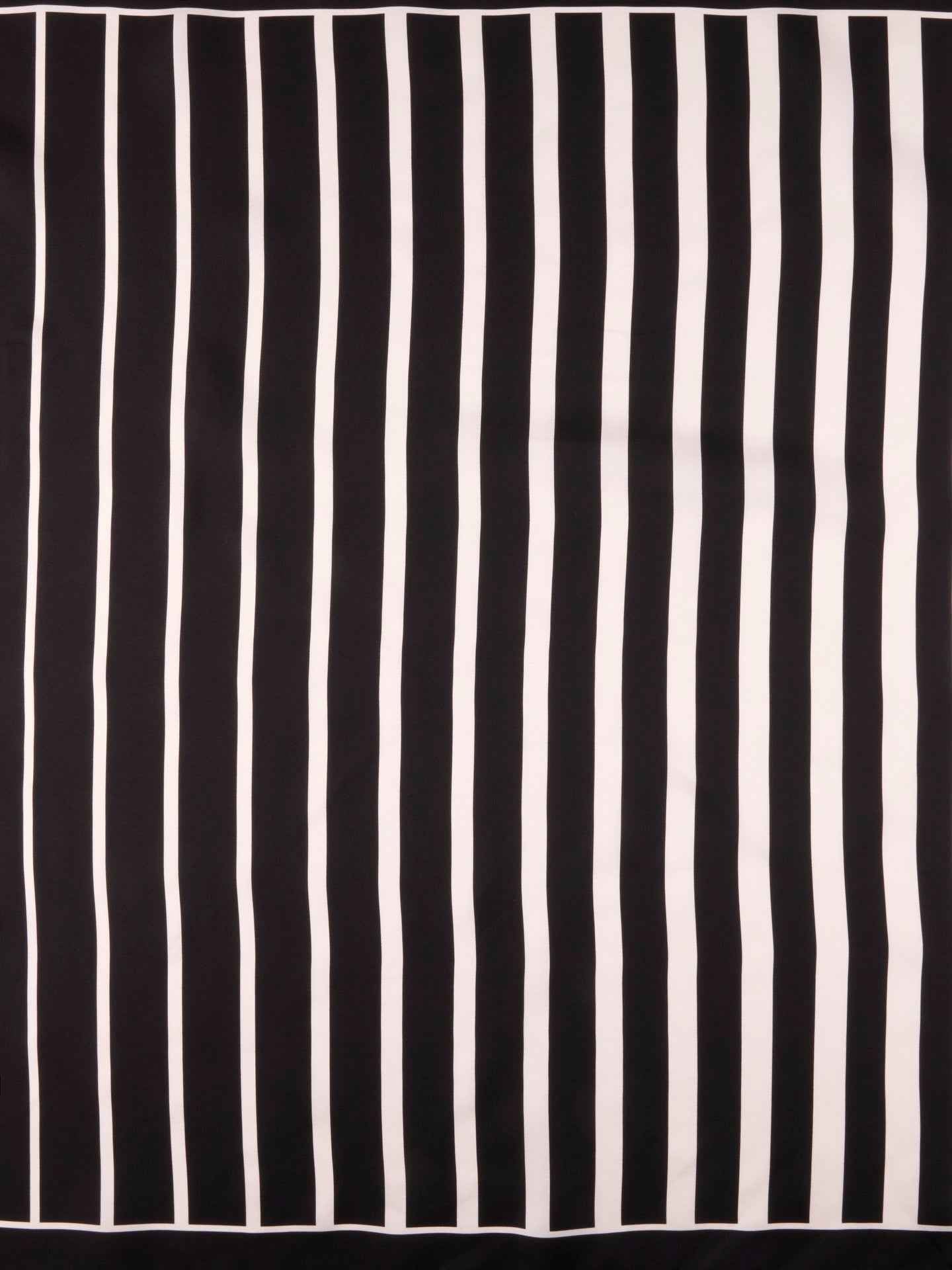 Randig 65x65cm Sidenscarf