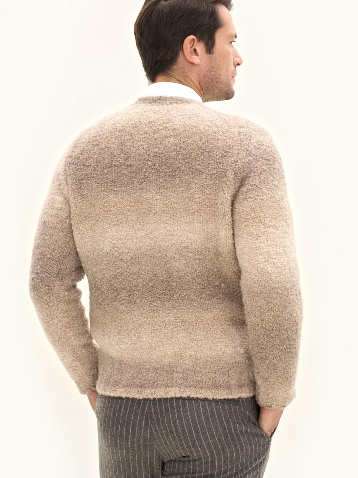 Beige Rundhalsad Boucléetröja - Oscar Jacobson
