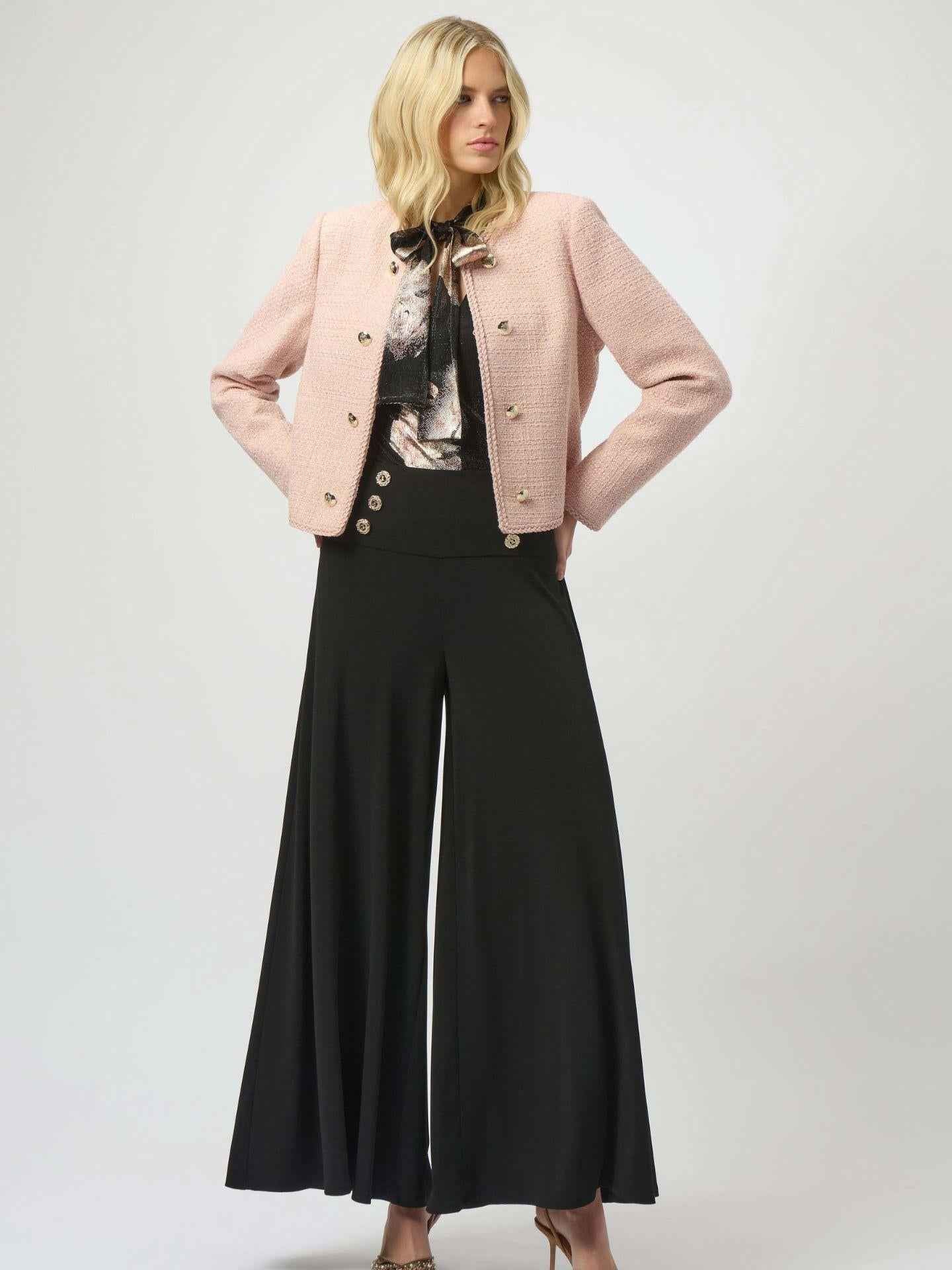 Boucléjacka med Dekorativa Knappar