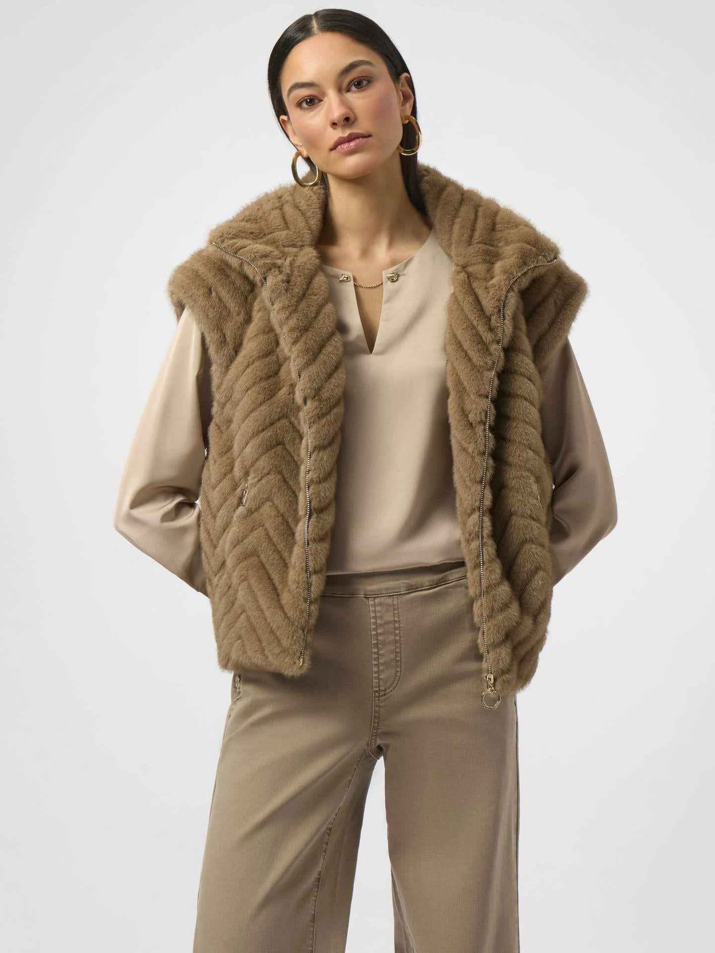 Chevron Faux Fur Väst