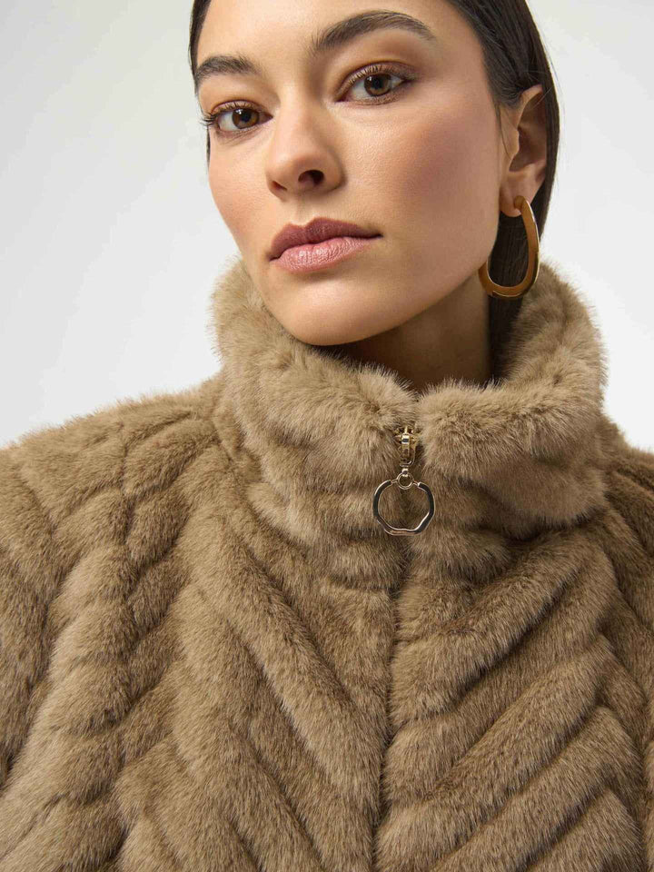 Chevron Faux Fur Väst