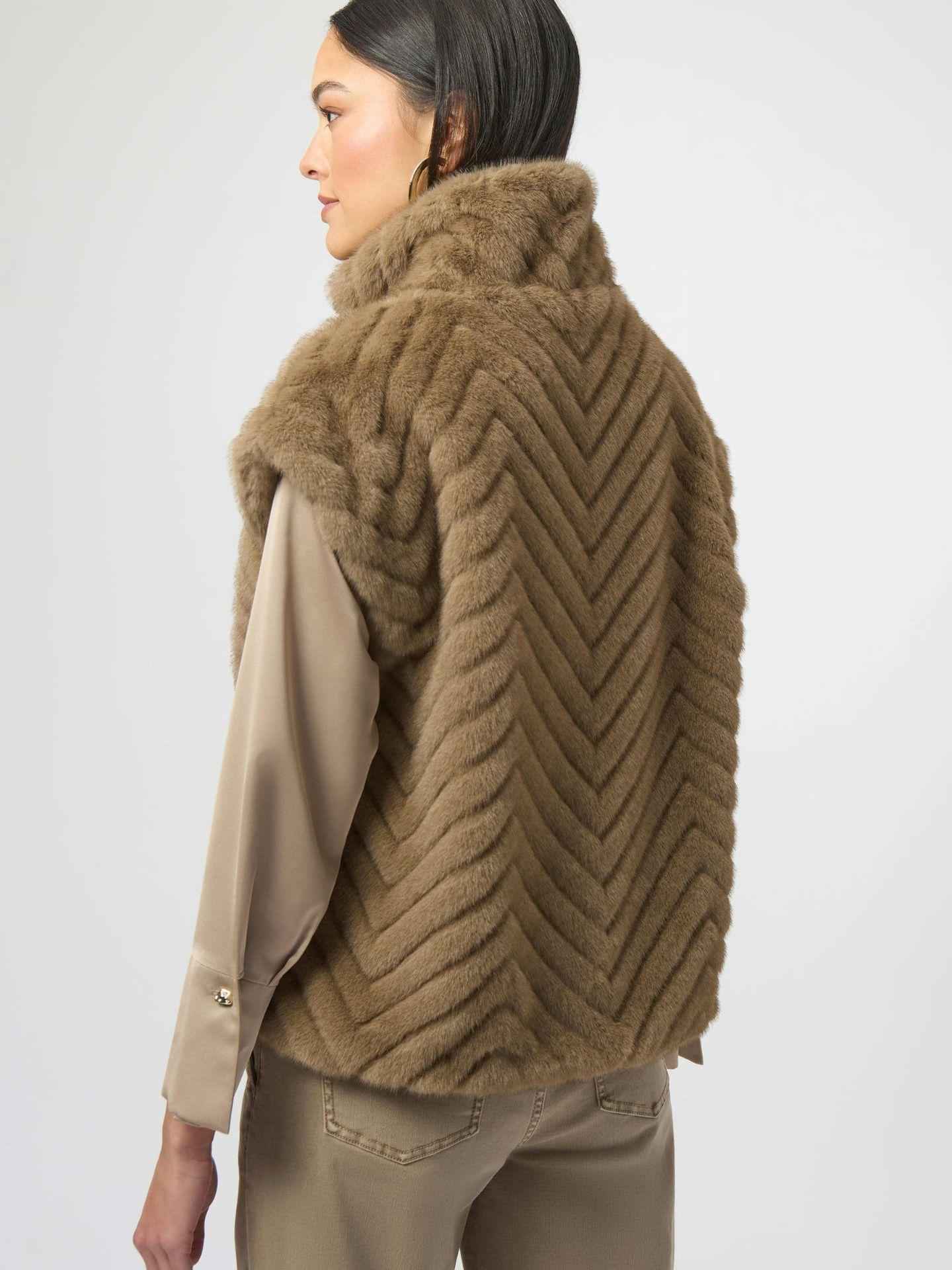 Chevron Faux Fur Väst