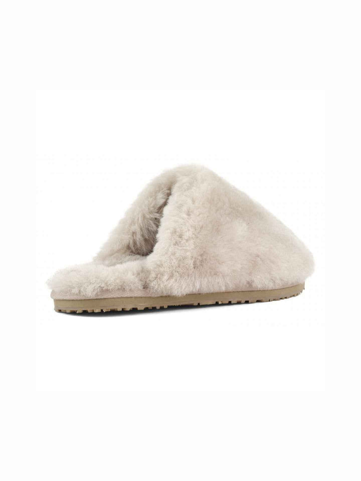 Closed-Toe Sheepskin Slipper