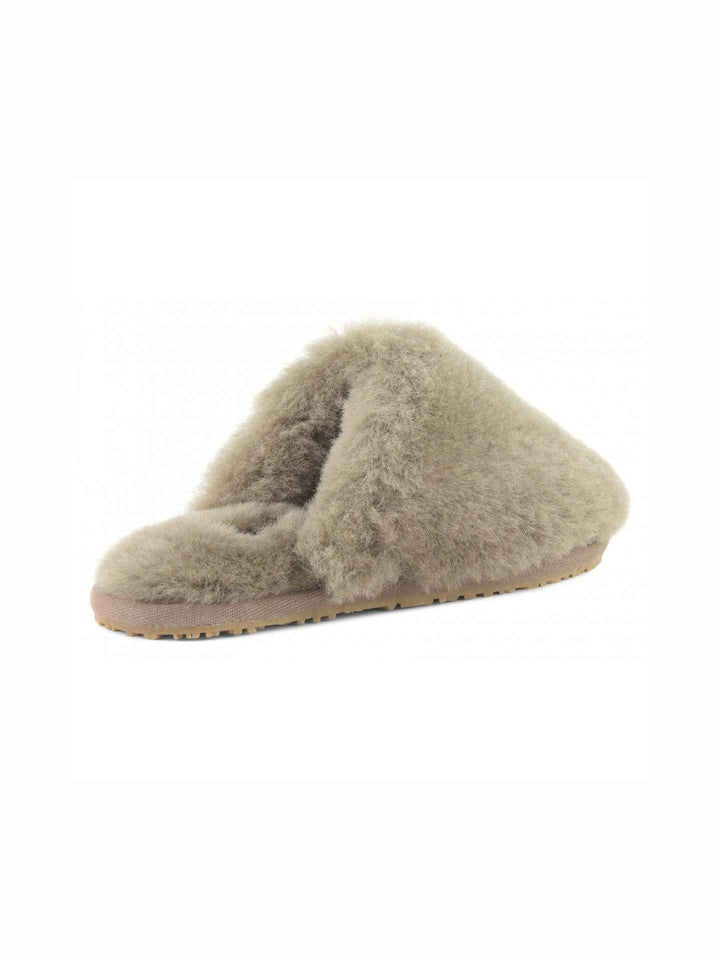 Closed-Toe Sheepskin Slipper
