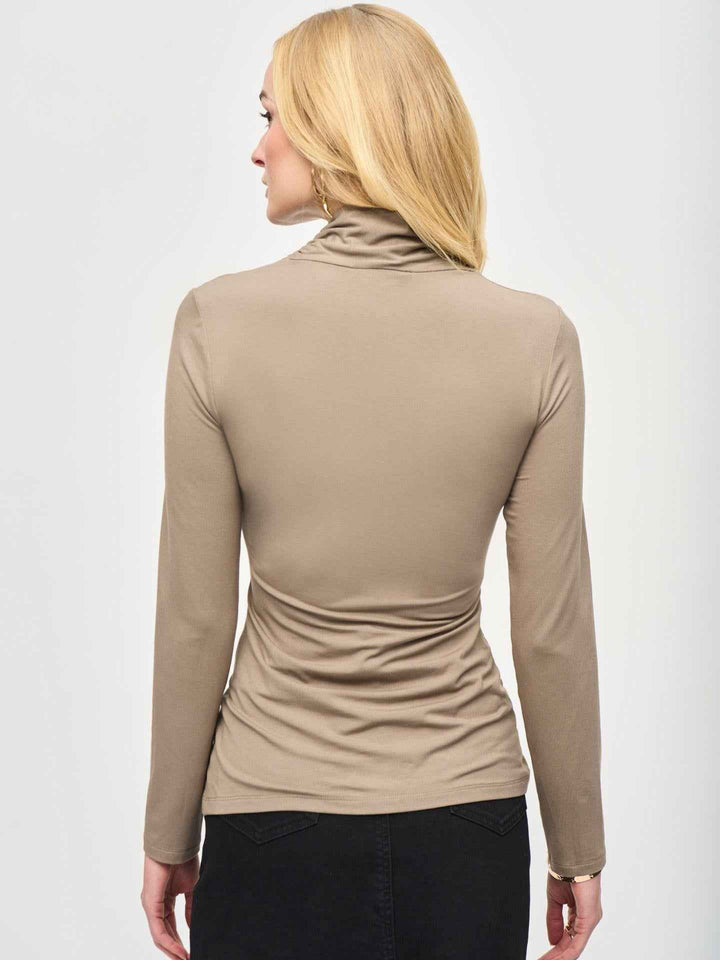 Cowl Neck Draperad Topp