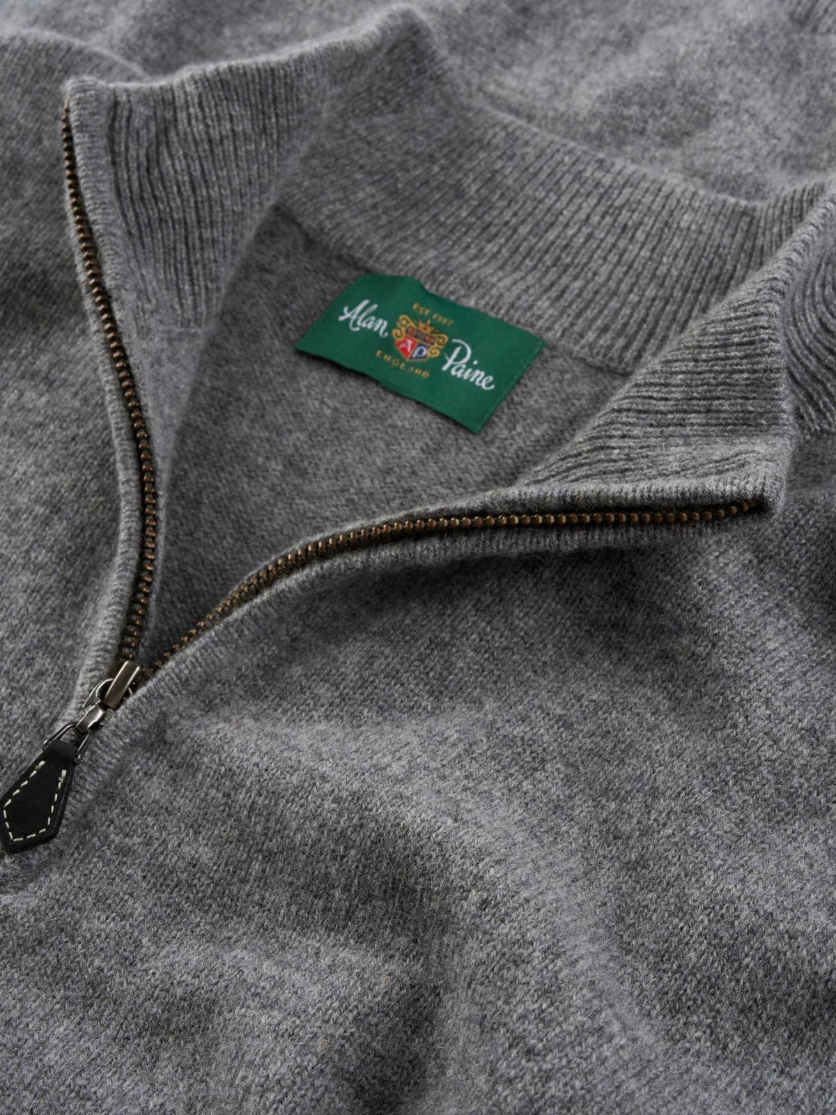 Grå Lammullströja med Half Zip - Alan Paine