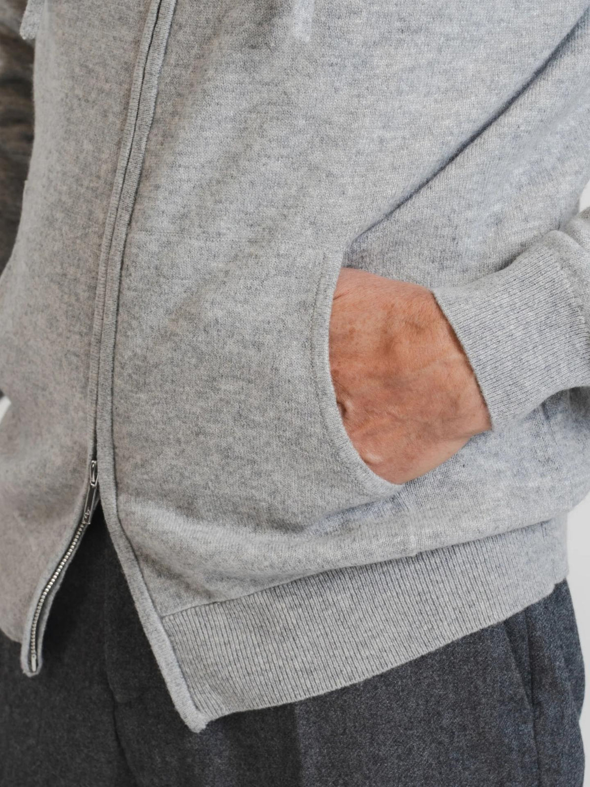 Grå Royal Kashmir Hoodie - Brown Avenue