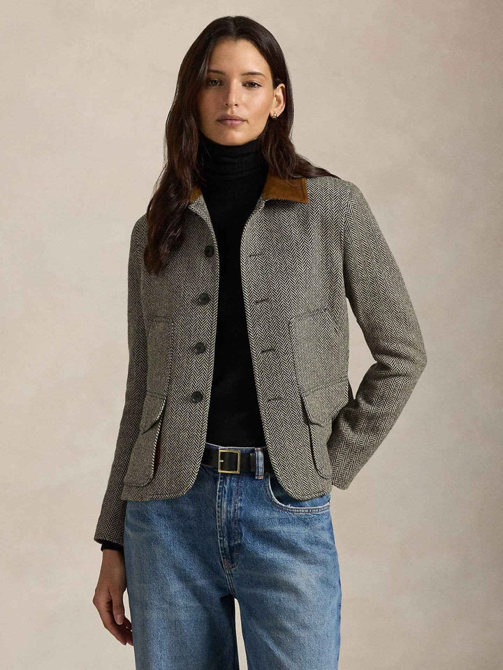 Jacka med Mockadetaljer