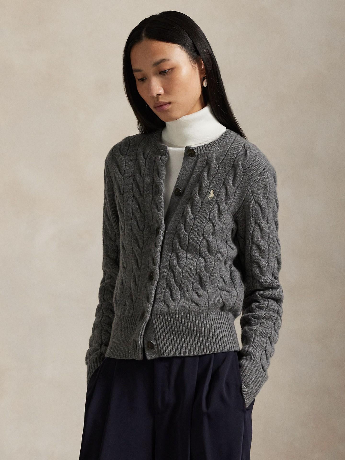 Kabelstickad Cardigan i Ull/Cashmere