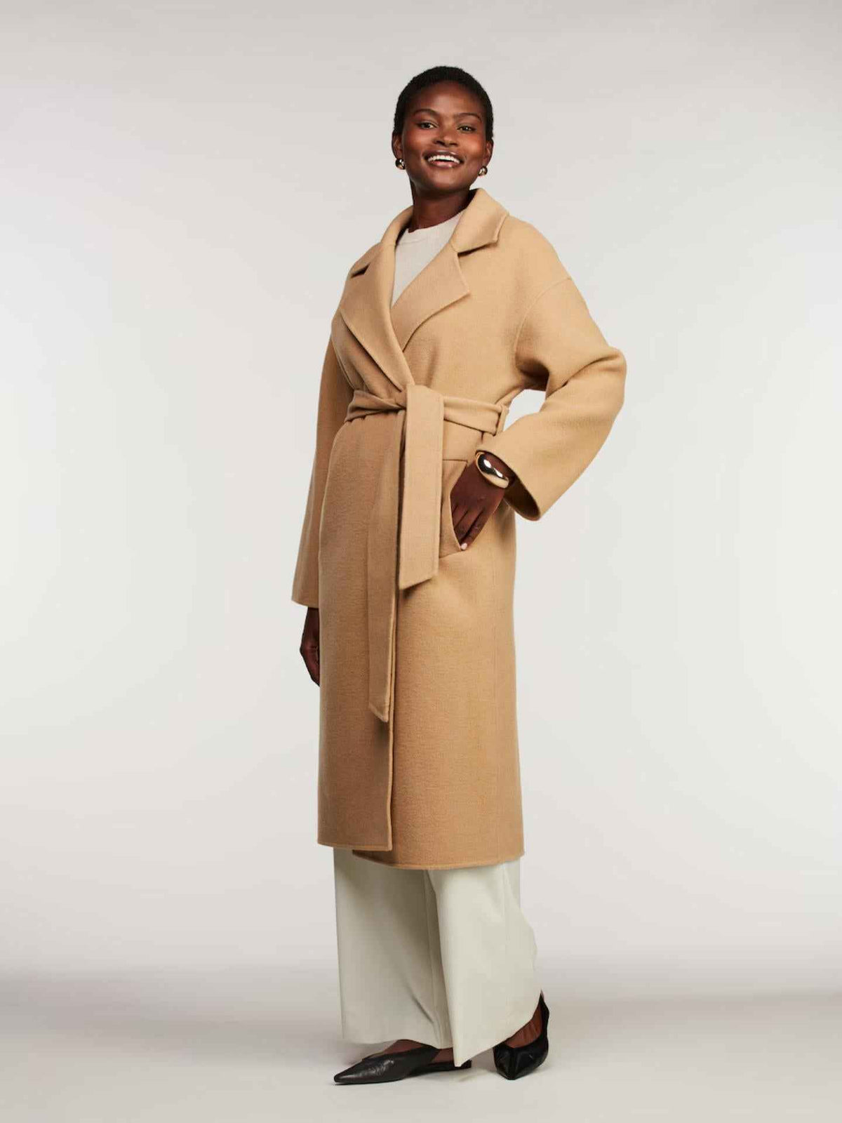 Kamelbeige Monica Oversize Ullkappa