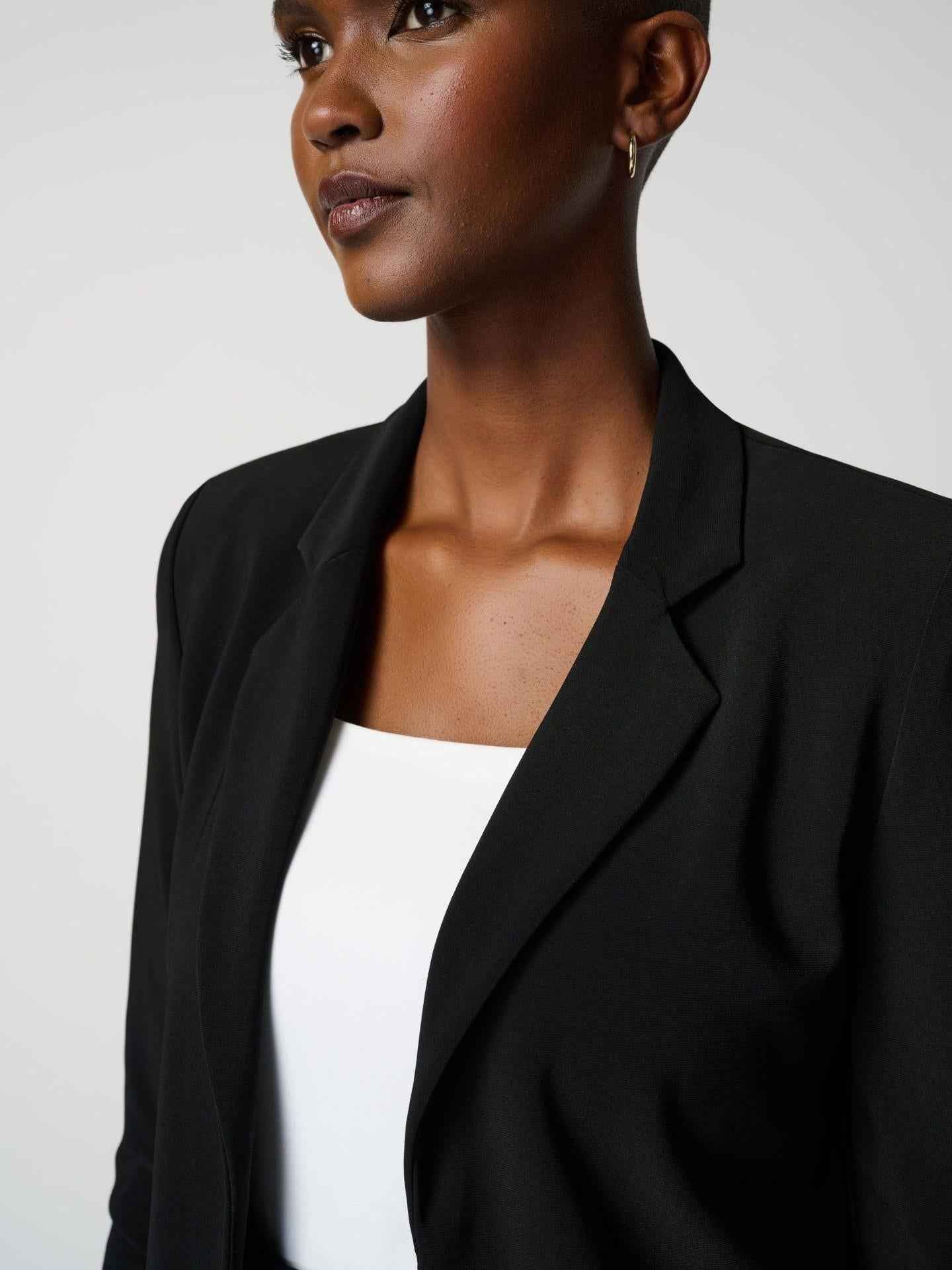 Kavaj med 3/4 ärmlängd