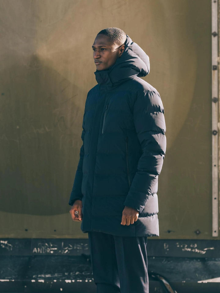 Scandinavian Edition - Marinblå Radian II Apex Parka