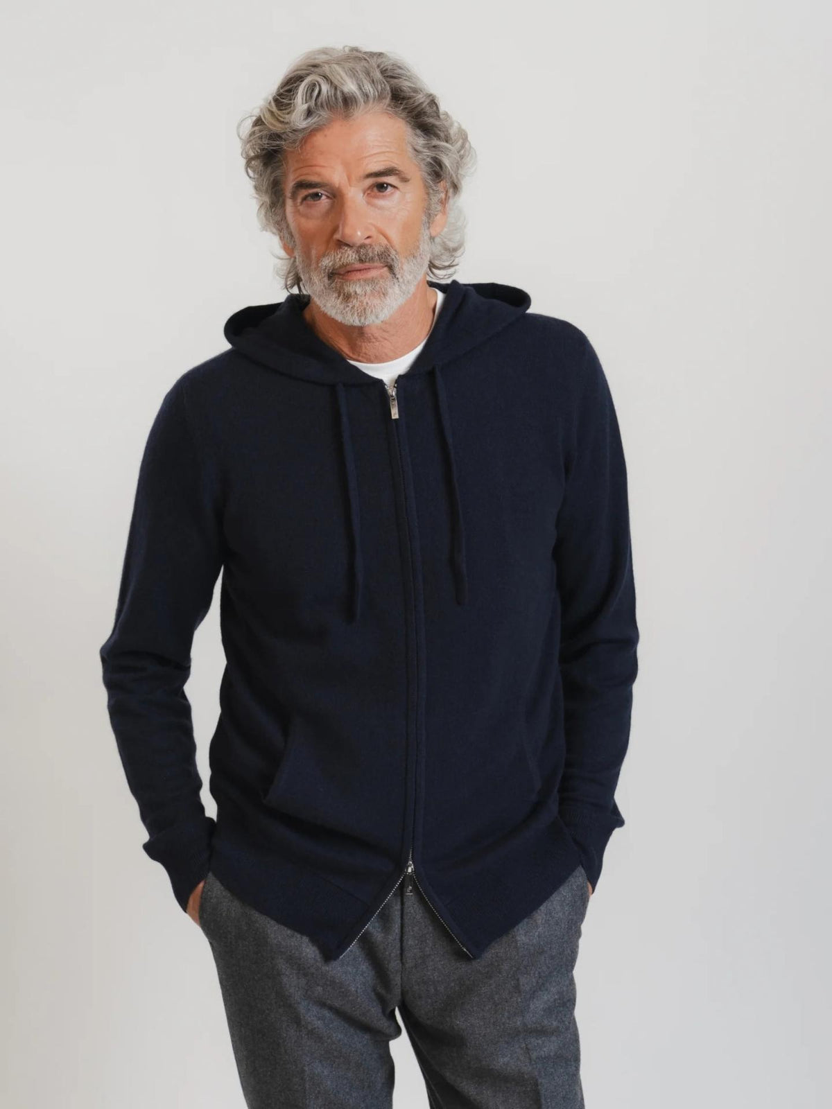 Marinblå Royal Kashmir Zip Hoodie - Brown Avenue