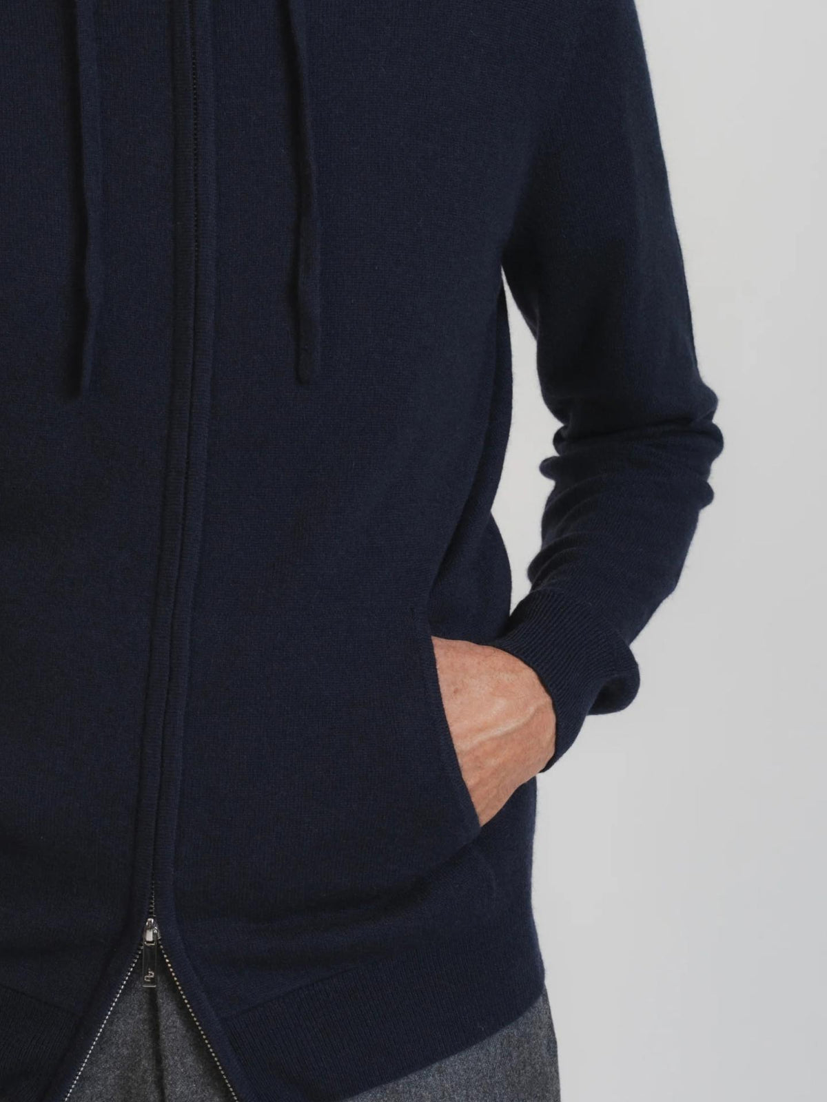 Marinblå Royal Kashmir Zip Hoodie - Brown Avenue