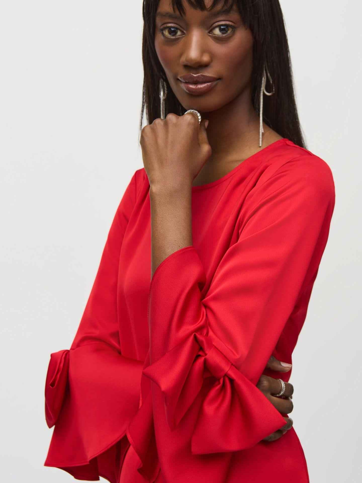 Satinklänning med Volangärm