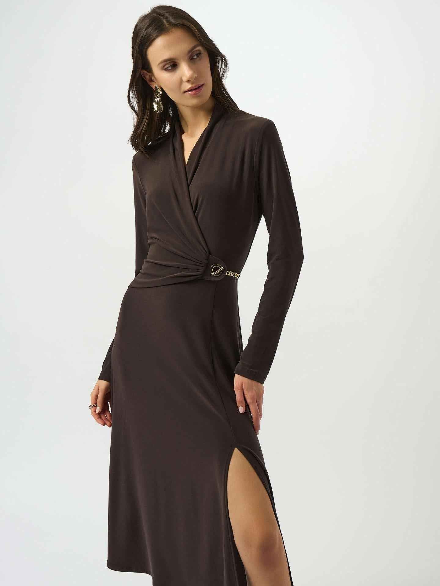 Silkeslen Omlottklänning