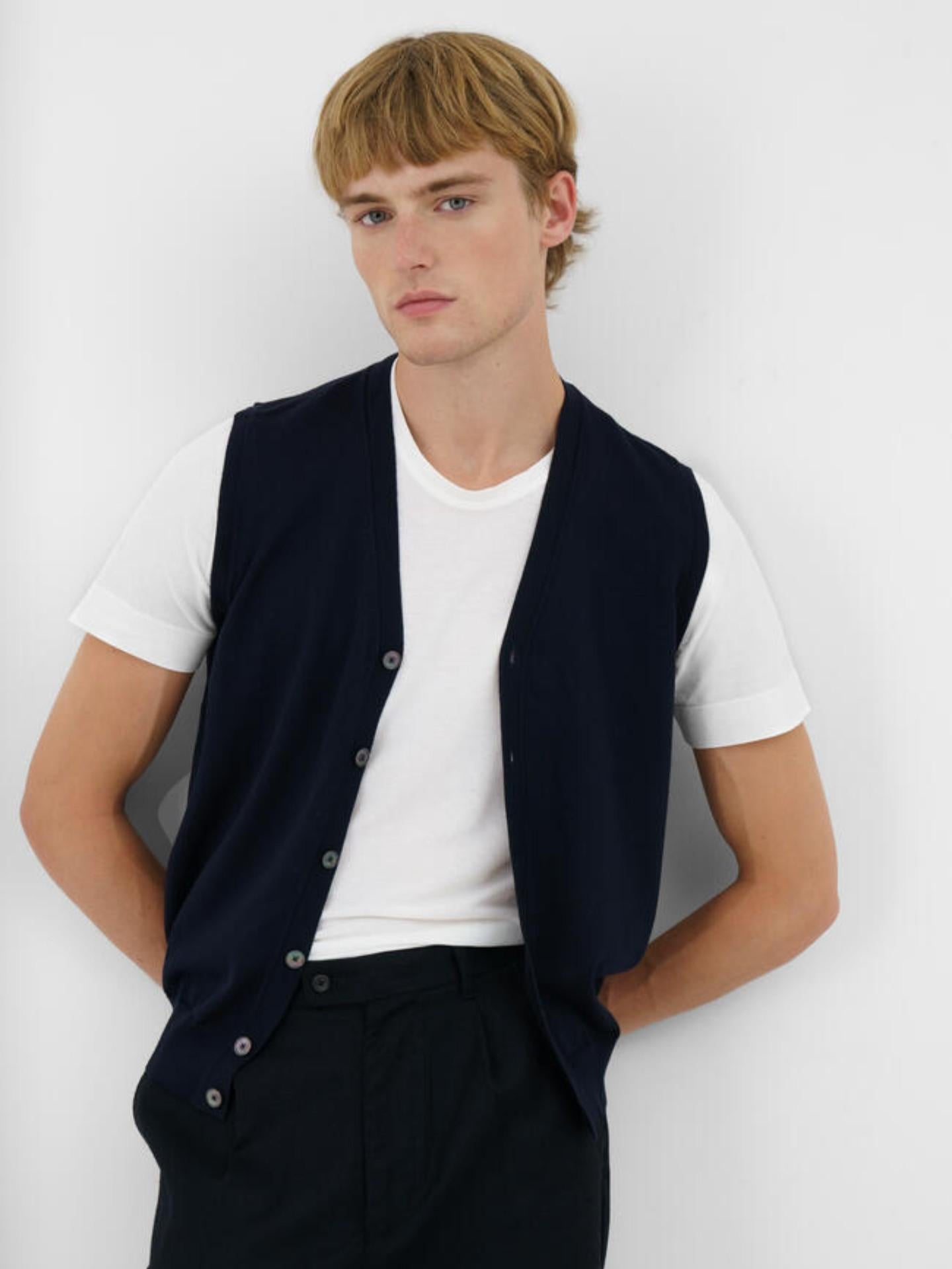 Stickad Väst i Merinoull - Stenströms Store