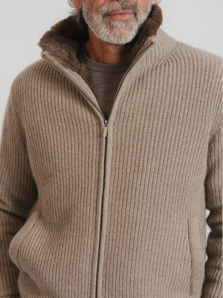 Taupe Alpine Ribbstickad Cashmere Jacka - Brown Avenue