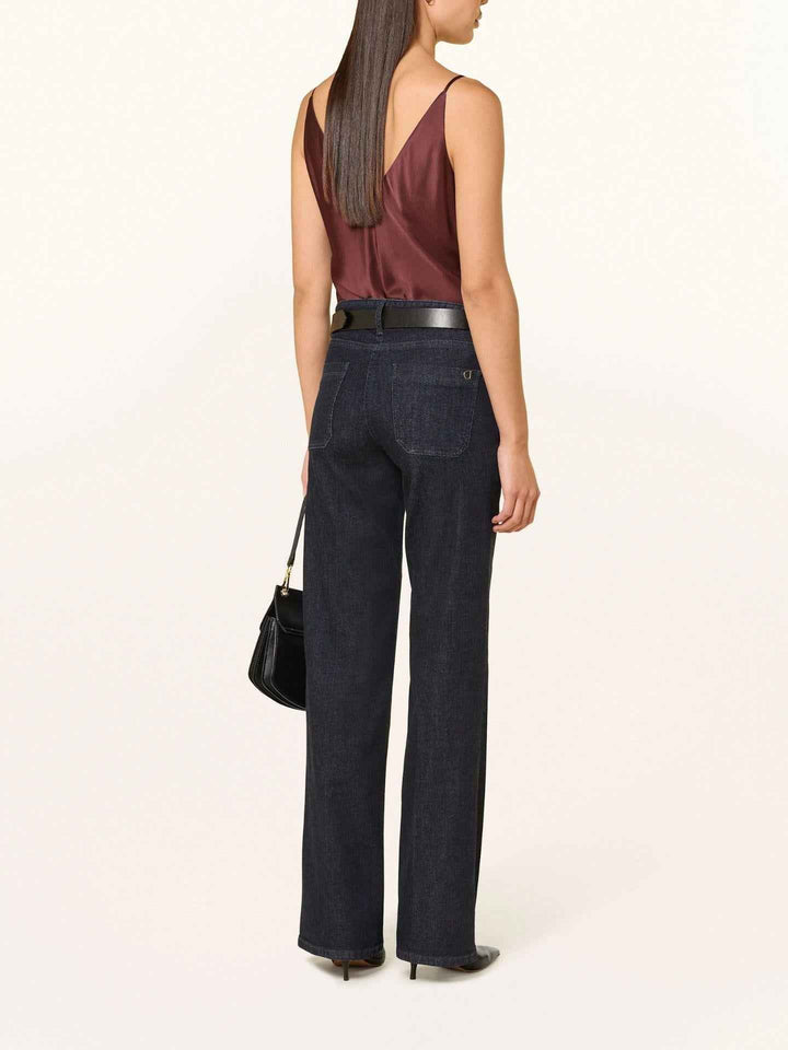 Tess Straight Worn In Jeans