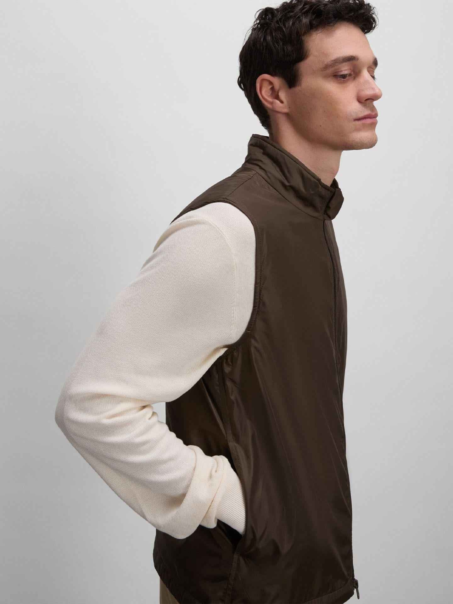 Vernes Slim Fit Nylonväst